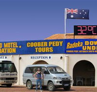 Radeka Downunder Underground Motel and Backpacker Inn - VIC Tourism