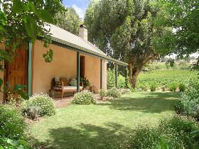 Seppeltsfield Vineyard Cottage - VIC Tourism 0
