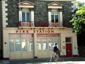 The Fire Station Inn - Fire Engine Suite - VIC Tourism 0