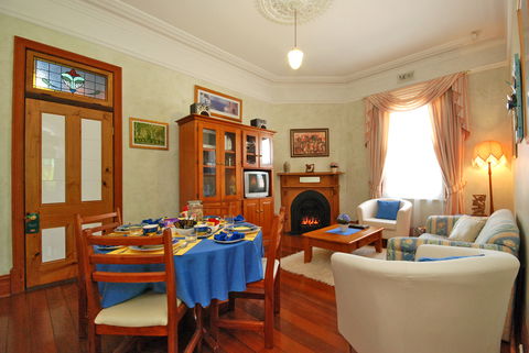 Above Bored Bed And Breakfast - VIC Tourism 4