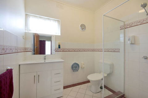 Adelaide City Fringe Serviced Apartments & Motel - VIC Tourism 3