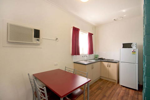 Adelaide City Fringe Serviced Apartments & Motel - VIC Tourism 4