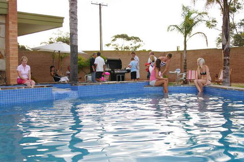 Adelaide Road Motor Lodge - VIC Tourism 5