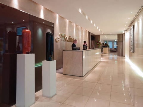 Adina Apartment Hotel Sydney - VIC Tourism 4