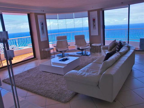 Aegean Apartments - VIC Tourism 0