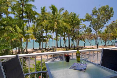 Agincourt Beachfront Apartments - VIC Tourism 1