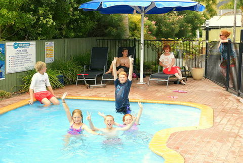 Albatross Holiday Units - VIC Tourism 5