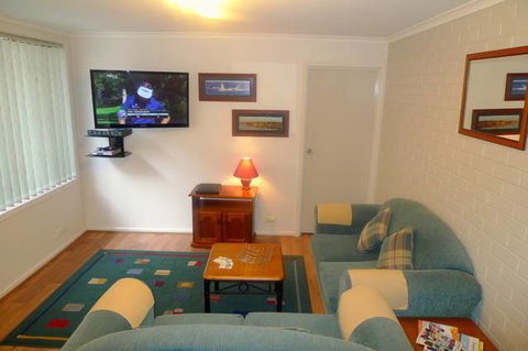 Albatross Holiday Units - VIC Tourism 6