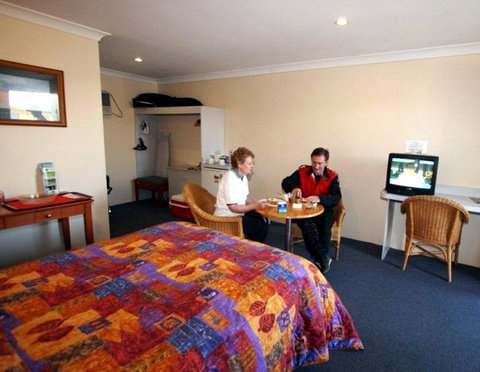 Alexander Motel & Peppercorn Restaurant - VIC Tourism 2