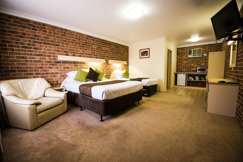 Benerembah NSW VIC Tourism