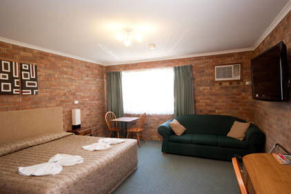 Kearneys Spring QLD VIC Tourism