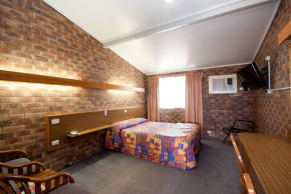 Allan Cunningham Motel And Old Wagon Restaurant - VIC Tourism 7
