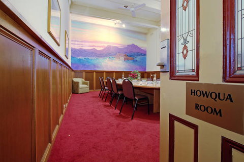 Alzburg Resort - VIC Tourism 1