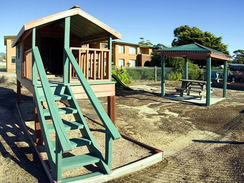 Apollo Holiday Units - VIC Tourism 0