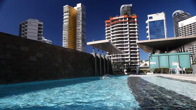 Broadbeach QLD VIC Tourism