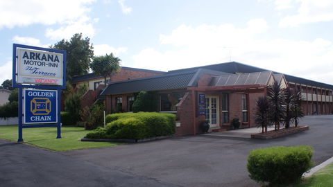 Arkana Motor Inn & Terrace Apartments - VIC Tourism 3