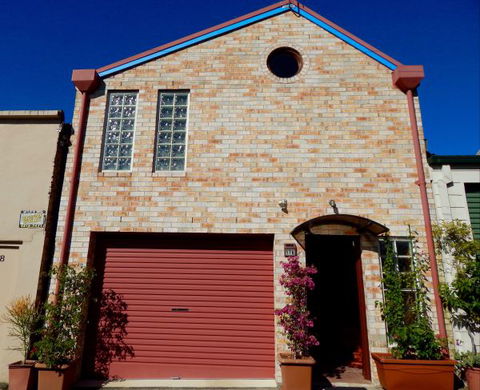 Bet's Bed And Breakfast Studio - VIC Tourism 6