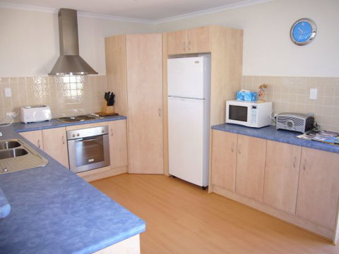 Century 21 SouthCoast: LaScala Skies - VIC Tourism 1