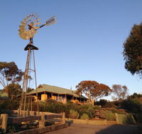 Daysy Hill Country Cottages - VIC Tourism