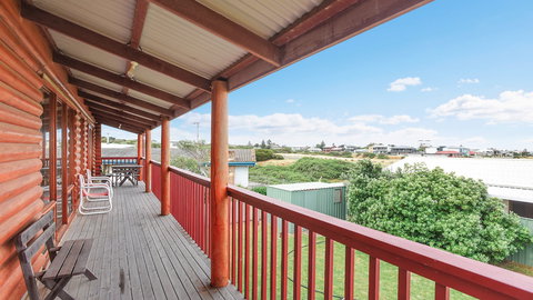 Sam's - VIC Tourism 10