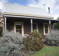 Orchard Cottages - VIC Tourism