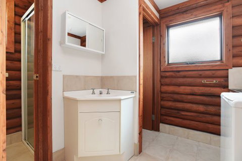 Sam's - VIC Tourism 8