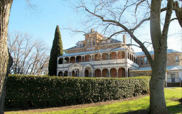 Orange NSW VIC Tourism