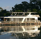Whitewater Houseboat - VIC Tourism