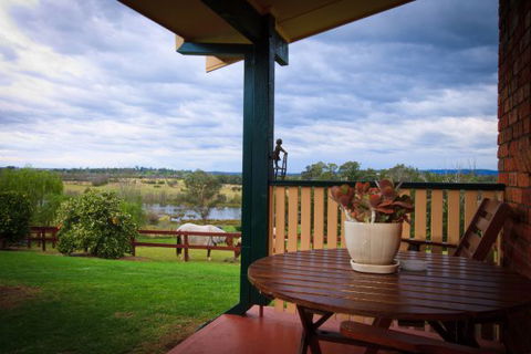Camden Hillview - VIC Tourism 8