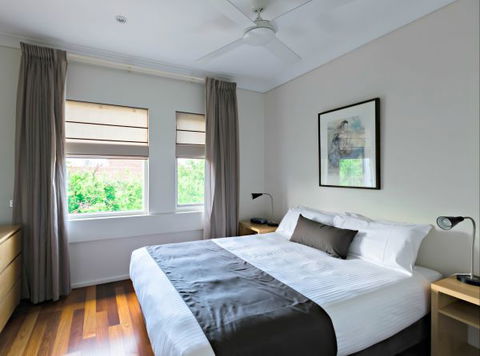 ADELAIDE DRESSCIRCLE APARTMENTS - THE PALMS APARTMENTS KENT TOWN - VIC Tourism 5