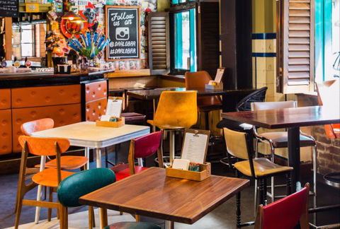Darlo Bar At The Royal Sovereign Hotel - VIC Tourism 7