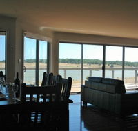 Parrydyse Clayton Bay - VIC Tourism
