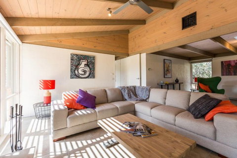 Serengale Retreat - VIC Tourism 0