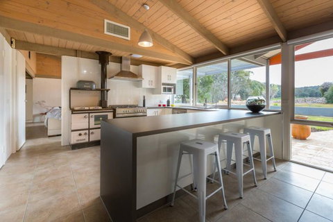 Serengale Retreat - VIC Tourism 4