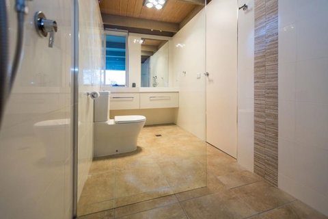 Serengale Retreat - VIC Tourism 7