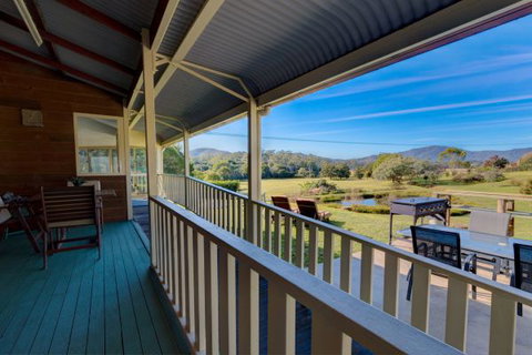 All About Me Bed And Breakfast - VIC Tourism 6
