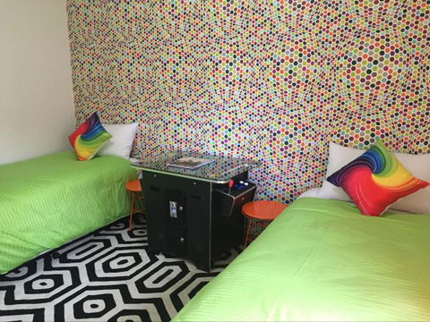 Barossa Retro BnB - VIC Tourism 6