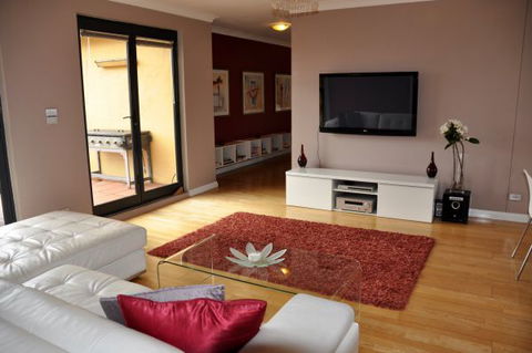 Best Apartment In The Heart Of Sydney’s Little Italy - VIC Tourism 2