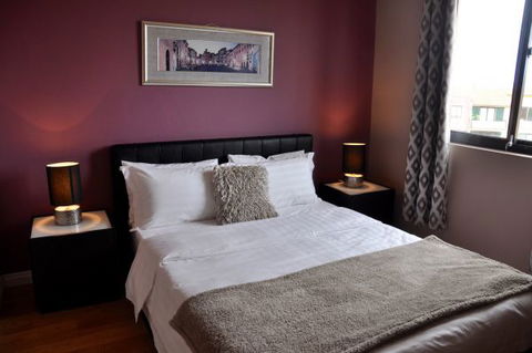 Best Apartment In The Heart Of Sydney’s Little Italy - VIC Tourism 5