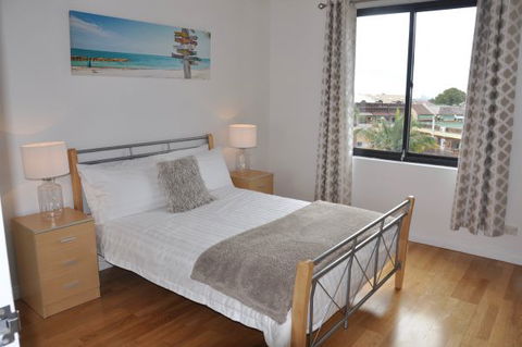 Best Apartment In The Heart Of Sydney’s Little Italy - VIC Tourism 7