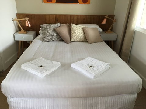 Belmont Palms Motel - VIC Tourism 1