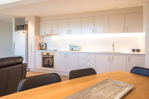 Bridgeview Apartments - VIC Tourism 3