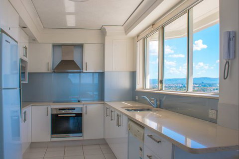 Cashelmara Burleigh Beachfront Apartments - VIC Tourism 6