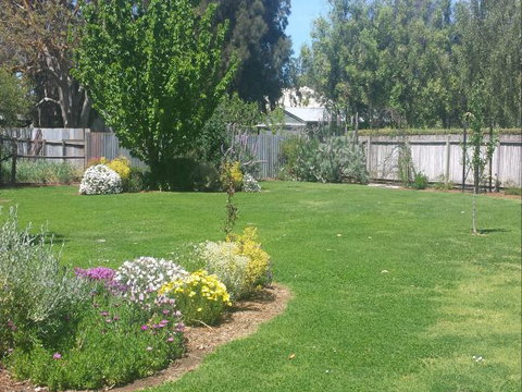 Cameron's Cottage - VIC Tourism 6