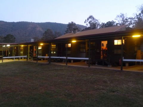 Christmas Creek Cafe` And Cabins - VIC Tourism 0