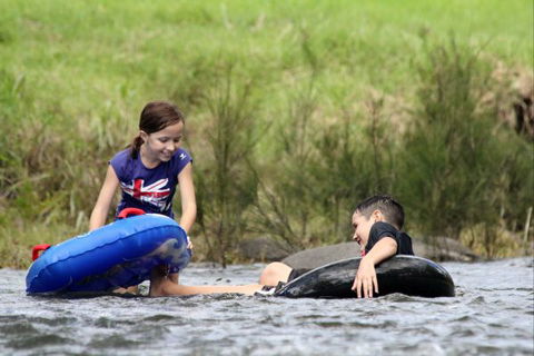 Christmas Creek Cafe` And Cabins - VIC Tourism 6