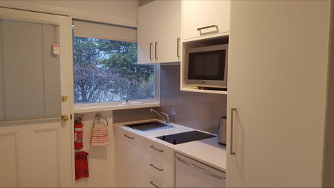 Charbella's On Norma - VIC Tourism 7