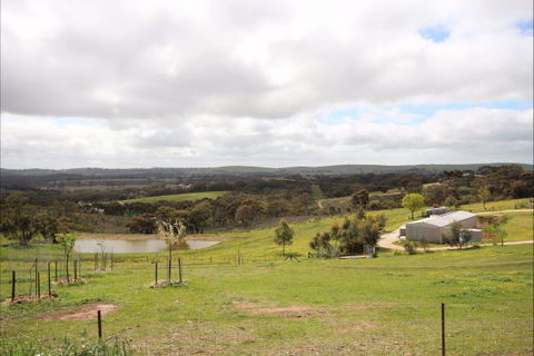 Clare View Accommodation - Clare View House - VIC Tourism 4