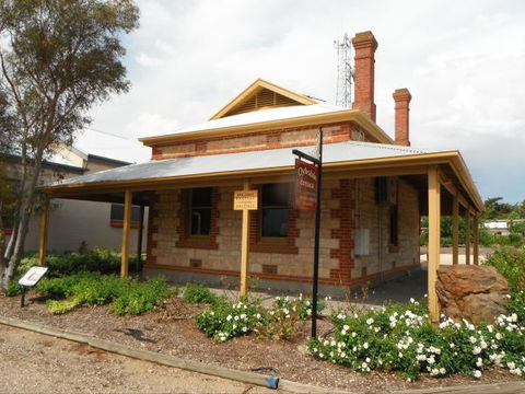 Clydesdale Cottage Bed & Breakfast - VIC Tourism 1