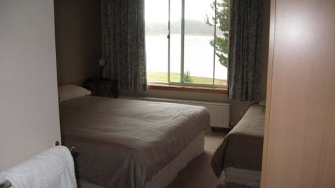 Cool Mountain Lodge - VIC Tourism 7